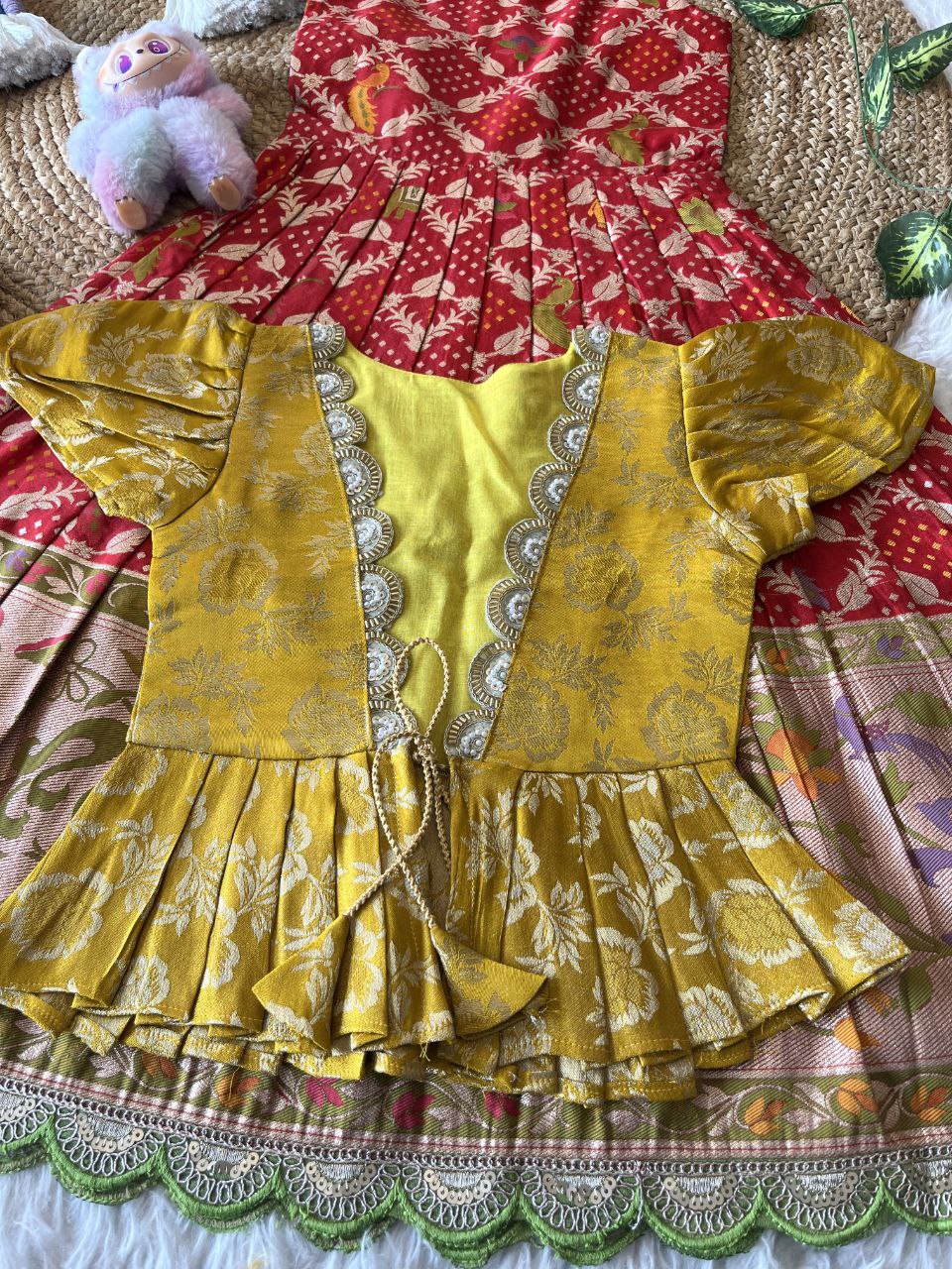 Royal Bandhej Kids Gown With Coat Model