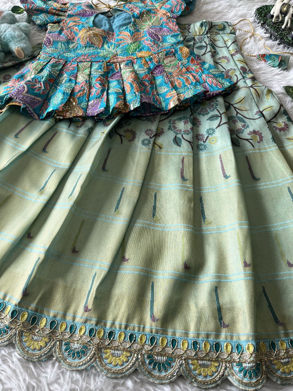 👑 Royal Heritage Bloom – Kids Designer Lehenga Set 👑