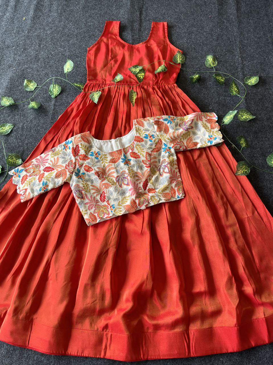 🌸 Royal Aura Grace – Designer Gown with Coat Set 🌸