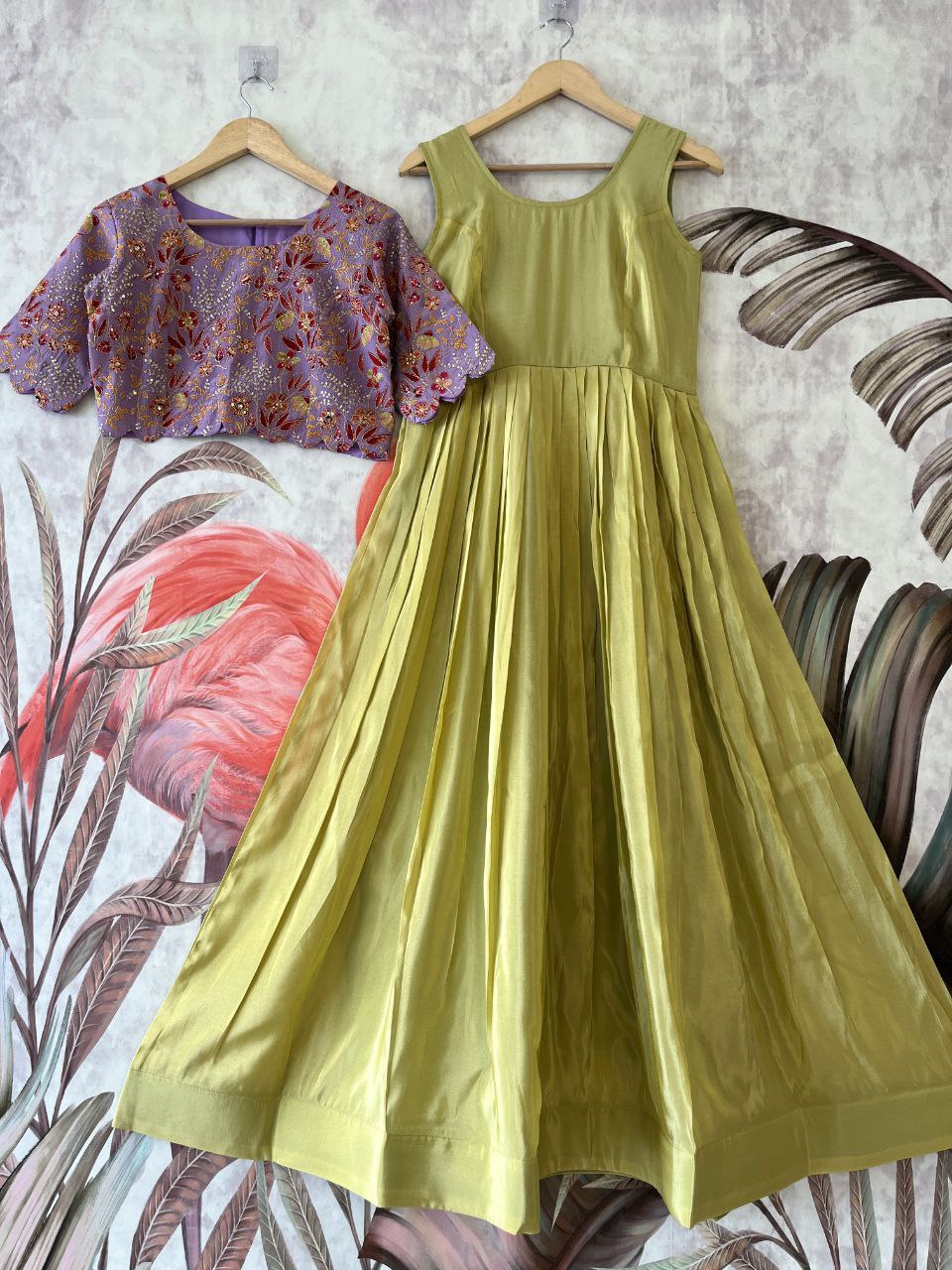 🌸 Royal Aura Grace – Designer Gown with Coat Set 🌸