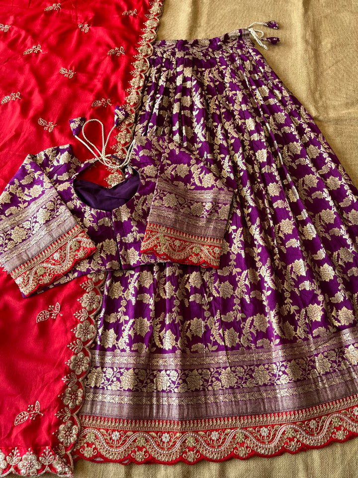 ✨ Zari Weave Elegance – Designer Lehenga Set ✨