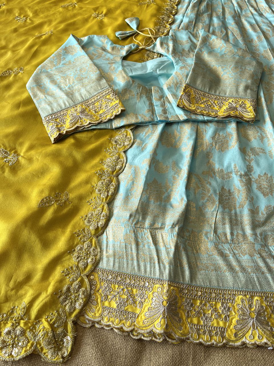 ✨ Zari Weave Elegance – Designer Lehenga Set ✨