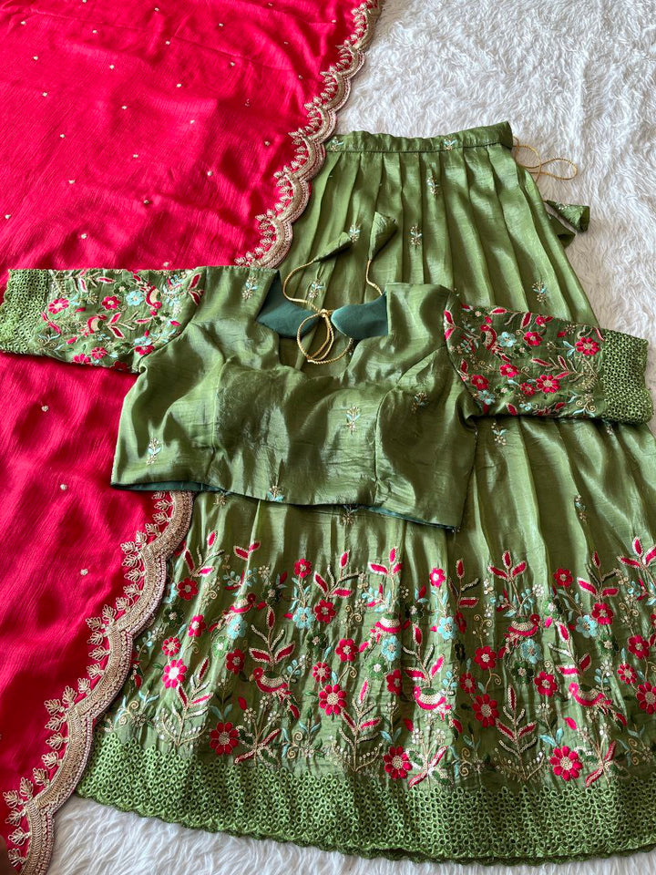 🦜 Parrot Golden Charm – Designer Lehenga Set ❤️