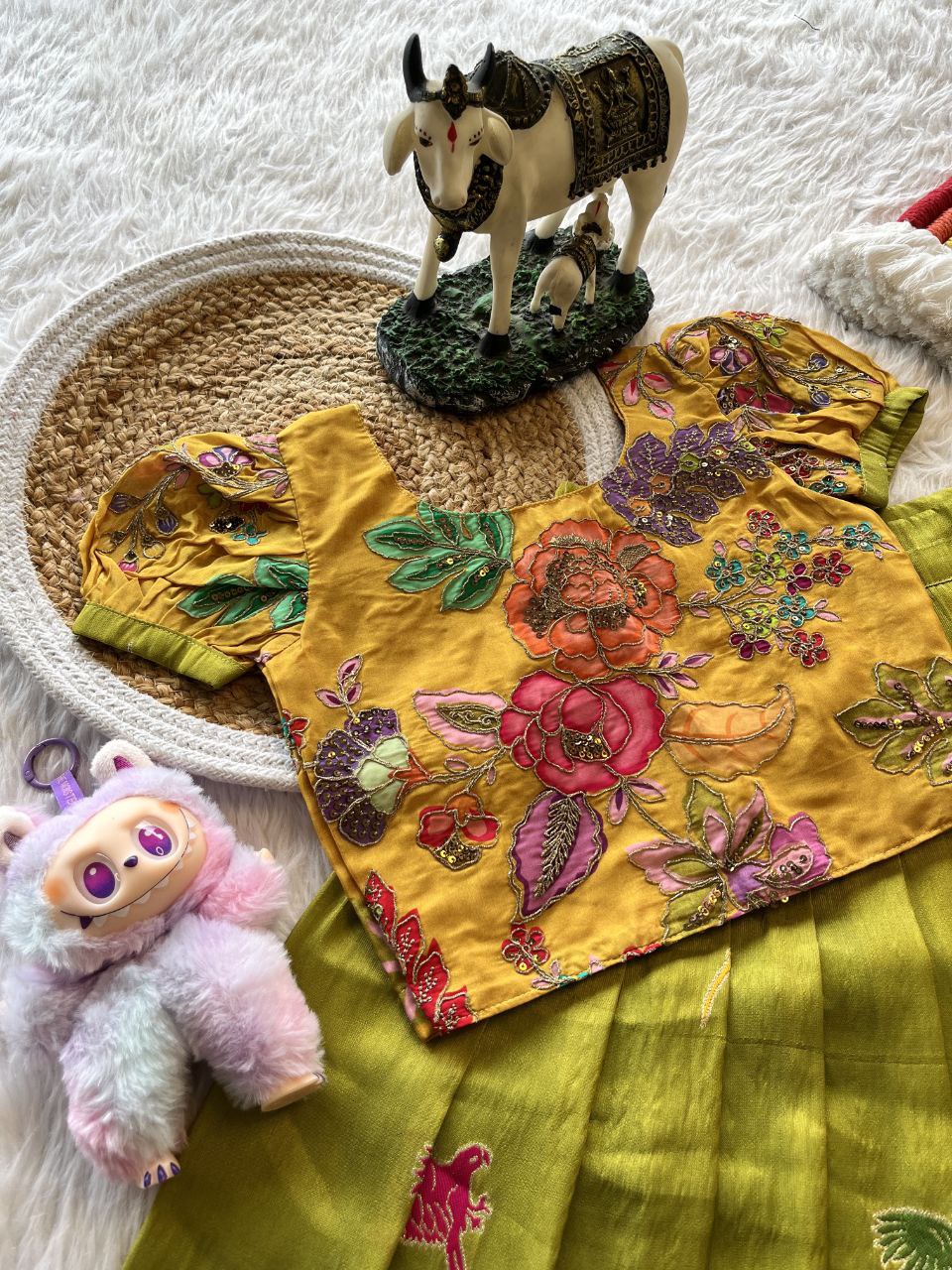 🦜 Parrot Meena Grace – Kids Designer Lehenga Set 🦜