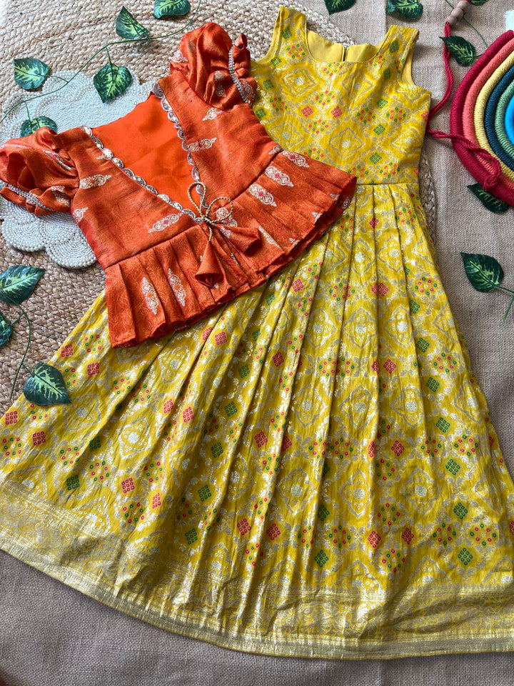 ❇️ Bandhej Royal Layer – Kids Gown with Coat Set ❇️