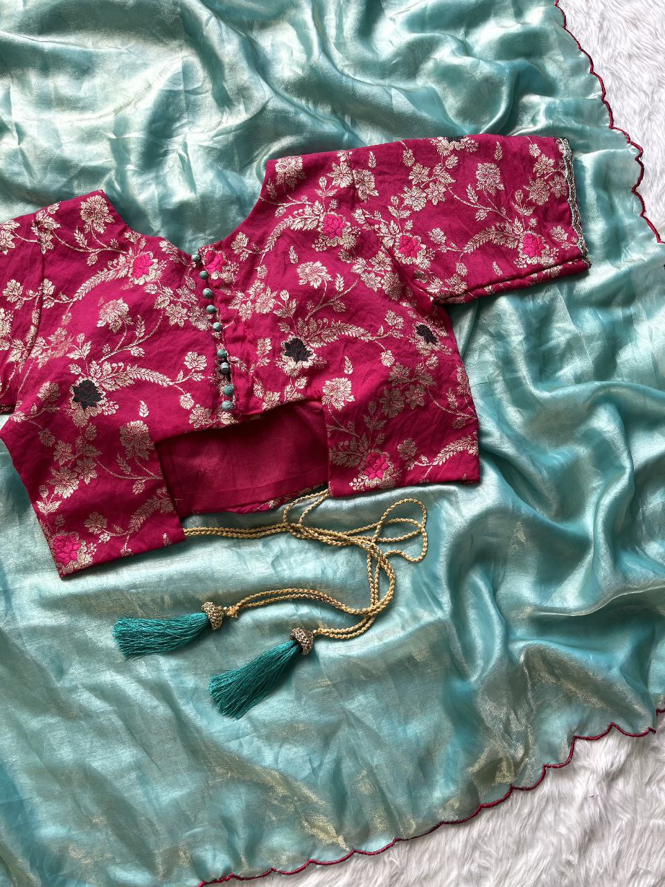 💝 Aari Scallop Elegance – Designer Saree 💝