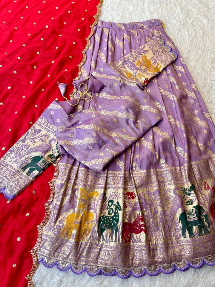 🌸 Fusion Heritage Charm – Designer Lehenga Set 🌸
