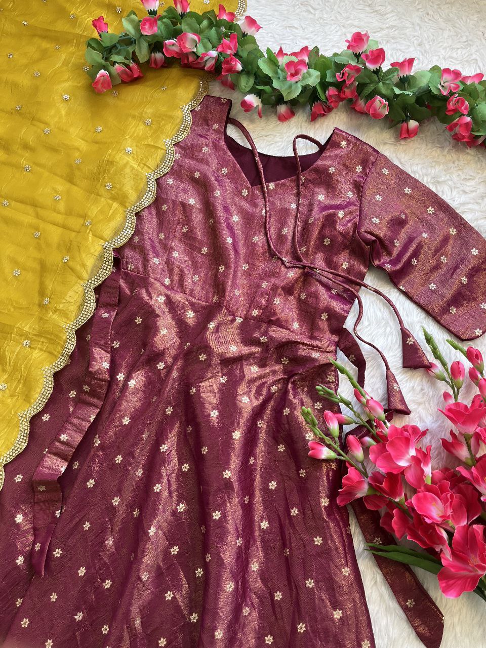 🌸 Golden Bloom Aura – Designer Tissue Gown Set 🌸