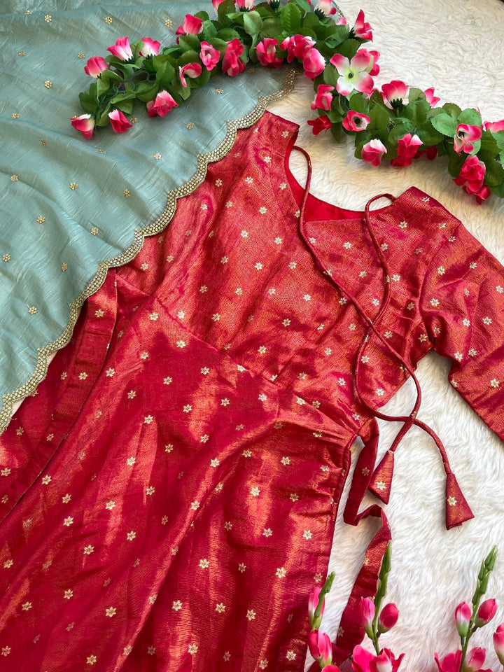 🌸 Golden Bloom Aura – Designer Tissue Gown Set 🌸