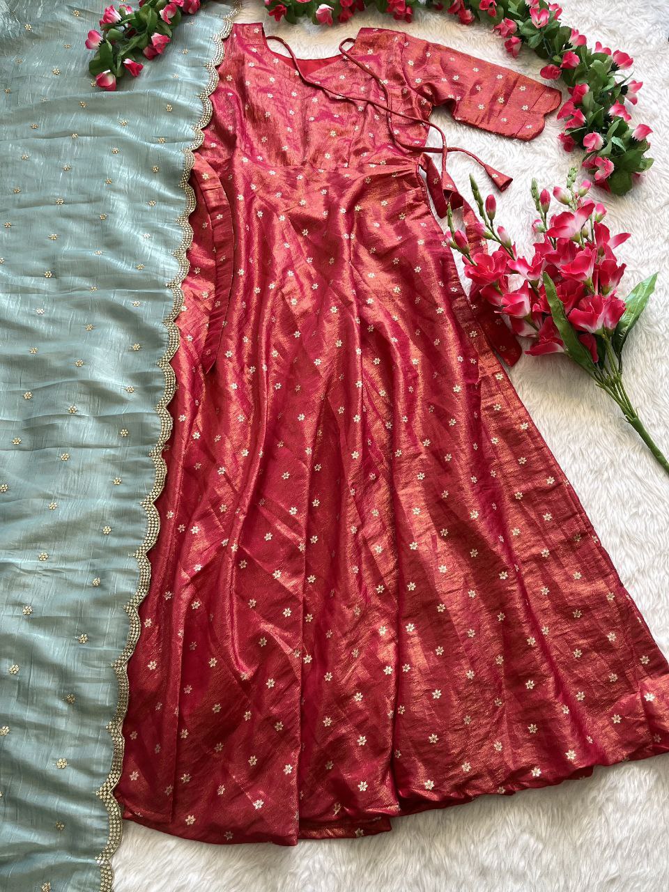 🌸 Golden Bloom Aura – Designer Tissue Gown Set 🌸