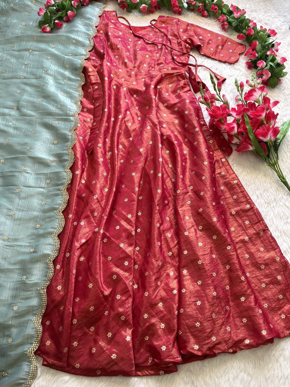 🌸 Golden Bloom Aura – Designer Tissue Gown Set 🌸