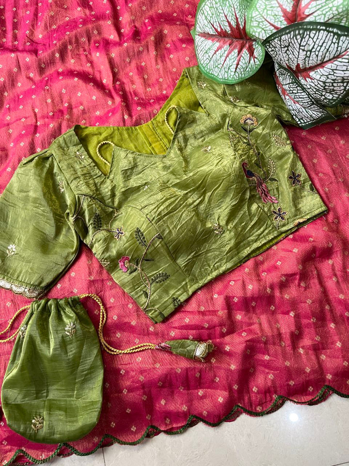 🌼 Peacock Boutique Elegance – Designer Saree Set with Batwa 🌸