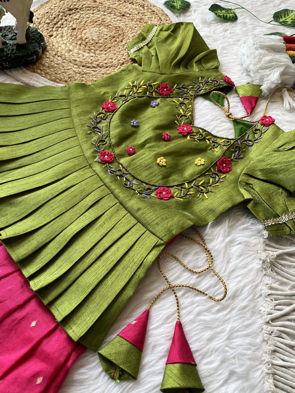 🦩 Flamingo Paithani Charm – Kids Designer Set 🦩