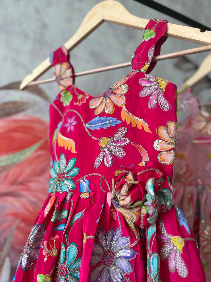🌸 Floral Muse Charm – Kids Position Work Gown 🌸
